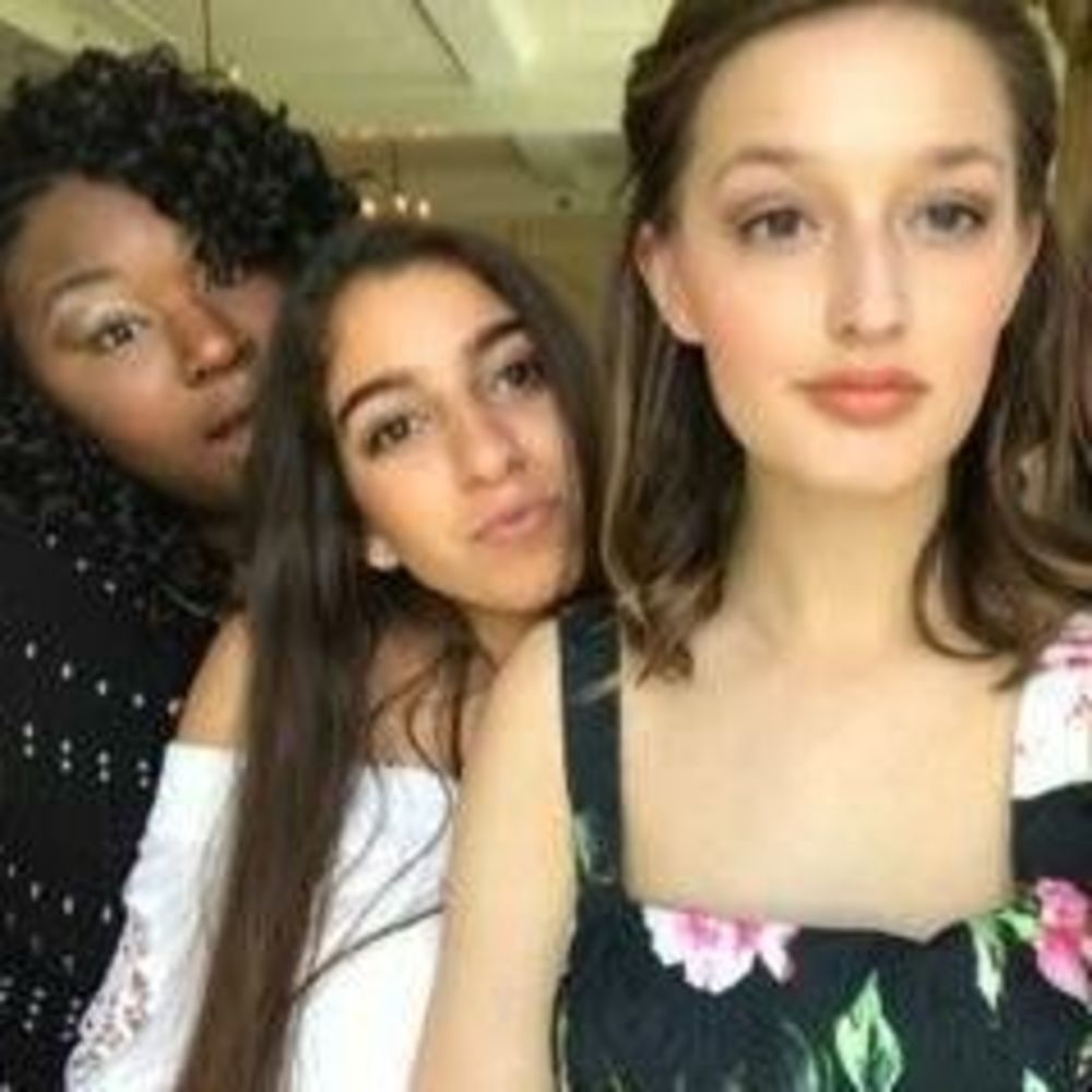 Meet your Posher, Rj